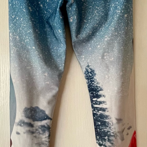 Terez Girls Snowman Leggings, pre-owned; Girls size 8/10 (Medium). - Picture 3 of 6